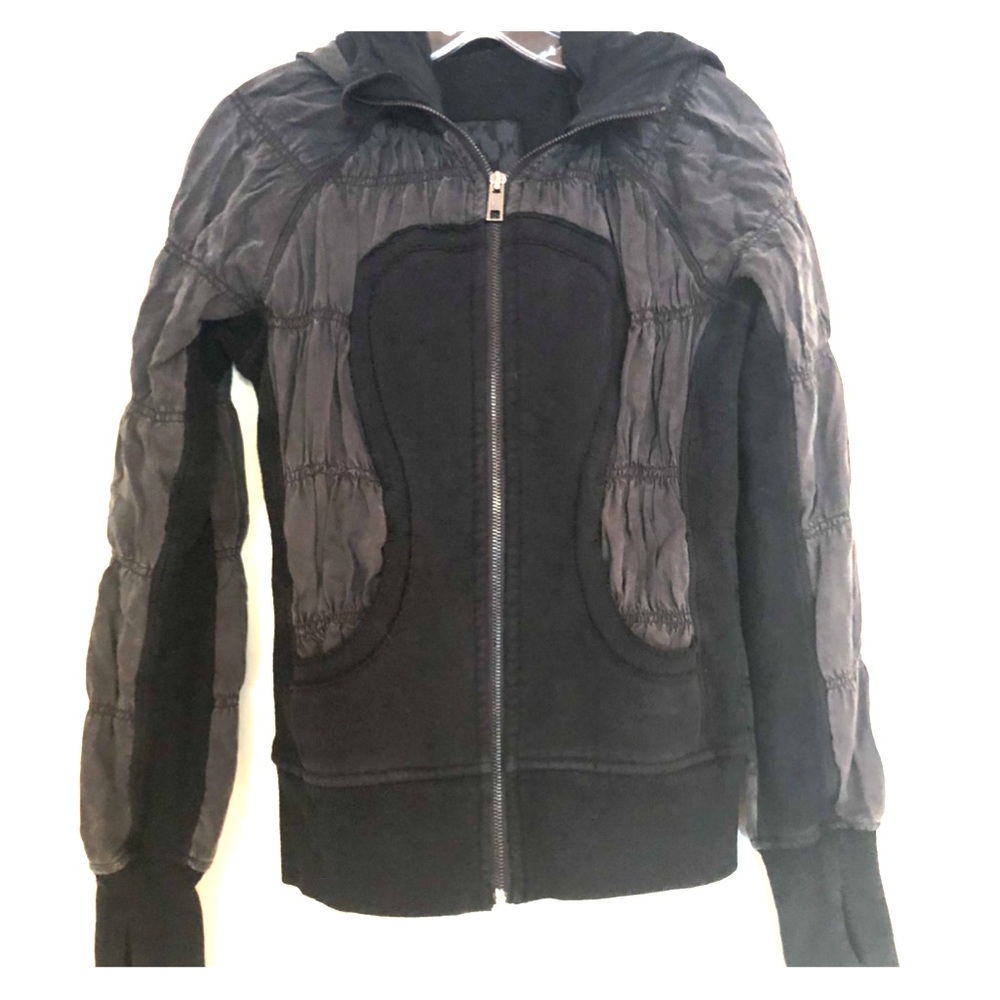 Super cute Lululemon limited edition scuba hoodie!